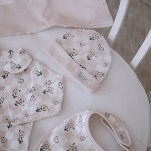 5 PIECE NEWBORN SET – CHECKERED