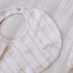 BIB – RIBBON BEIGE